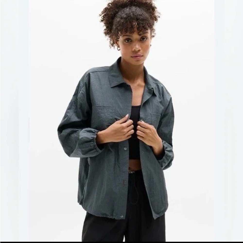 Athleta Lunar Sheen Button Up Shirt Jacket Size Medium NWOT Dark RinseGray Blue
